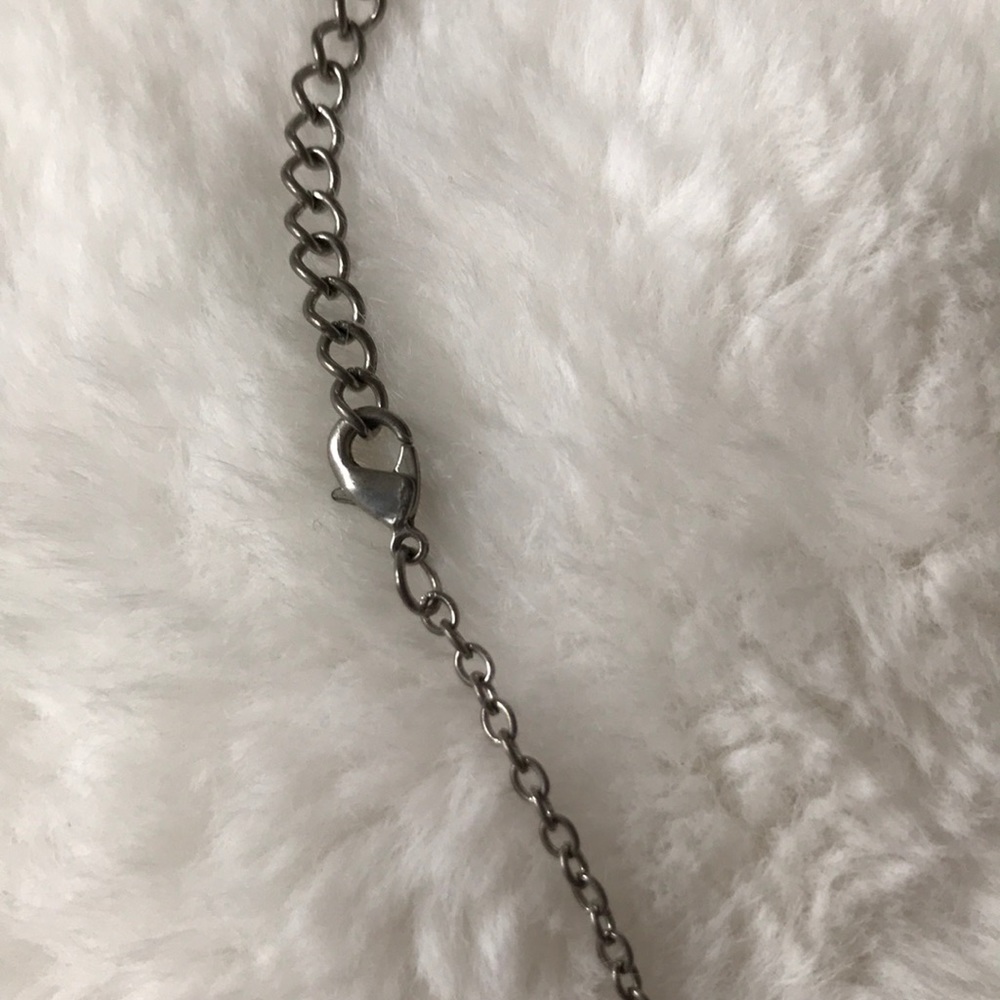 Lion Necklace - Picture 3 of 5